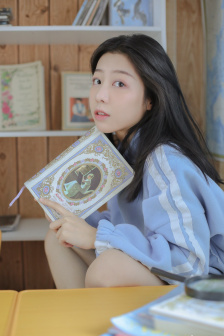 夹玉器一天都不能掉出来